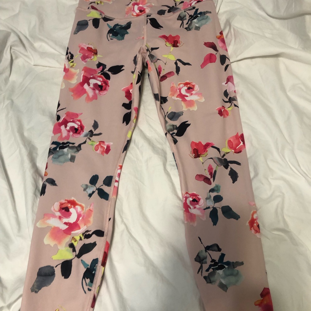 Athleta Elation 7/8 tights Sz S NWOT